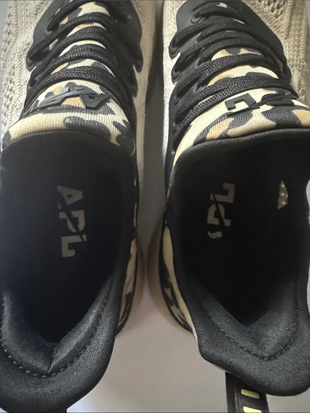 APL Techloom Tracer Sneakers Parchment & Leopard Print Size W 8